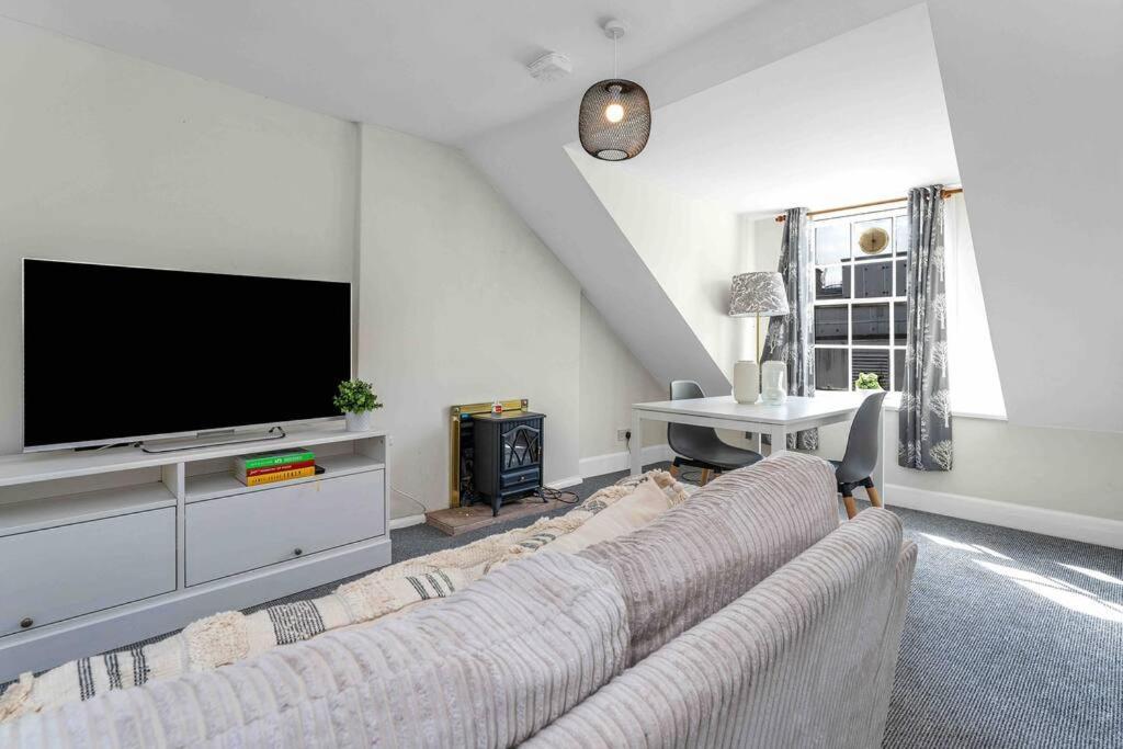 Stylish 1 Bedroom Apartment เอดินบะระ ภายนอก รูปภาพ
